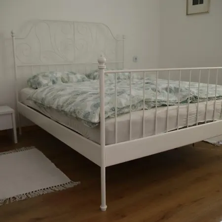 Flower Valley 아파트 *