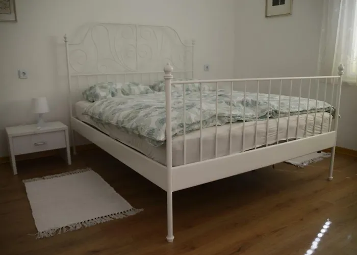 Flower Valley Appartement *